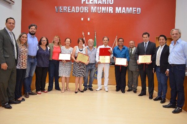 Visualize fotos Câmara de vereadores entregou cinco Títulos de Cidadania Honorária